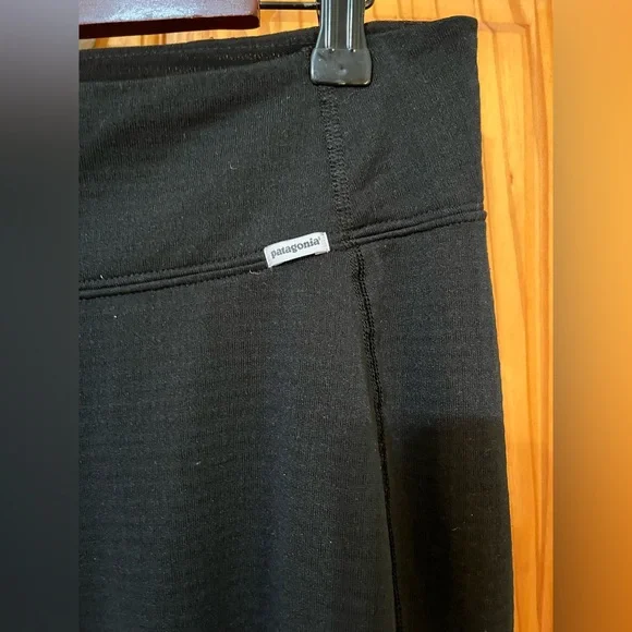 Patagonia Black Lightweight Leggings - Picture 3 of 7